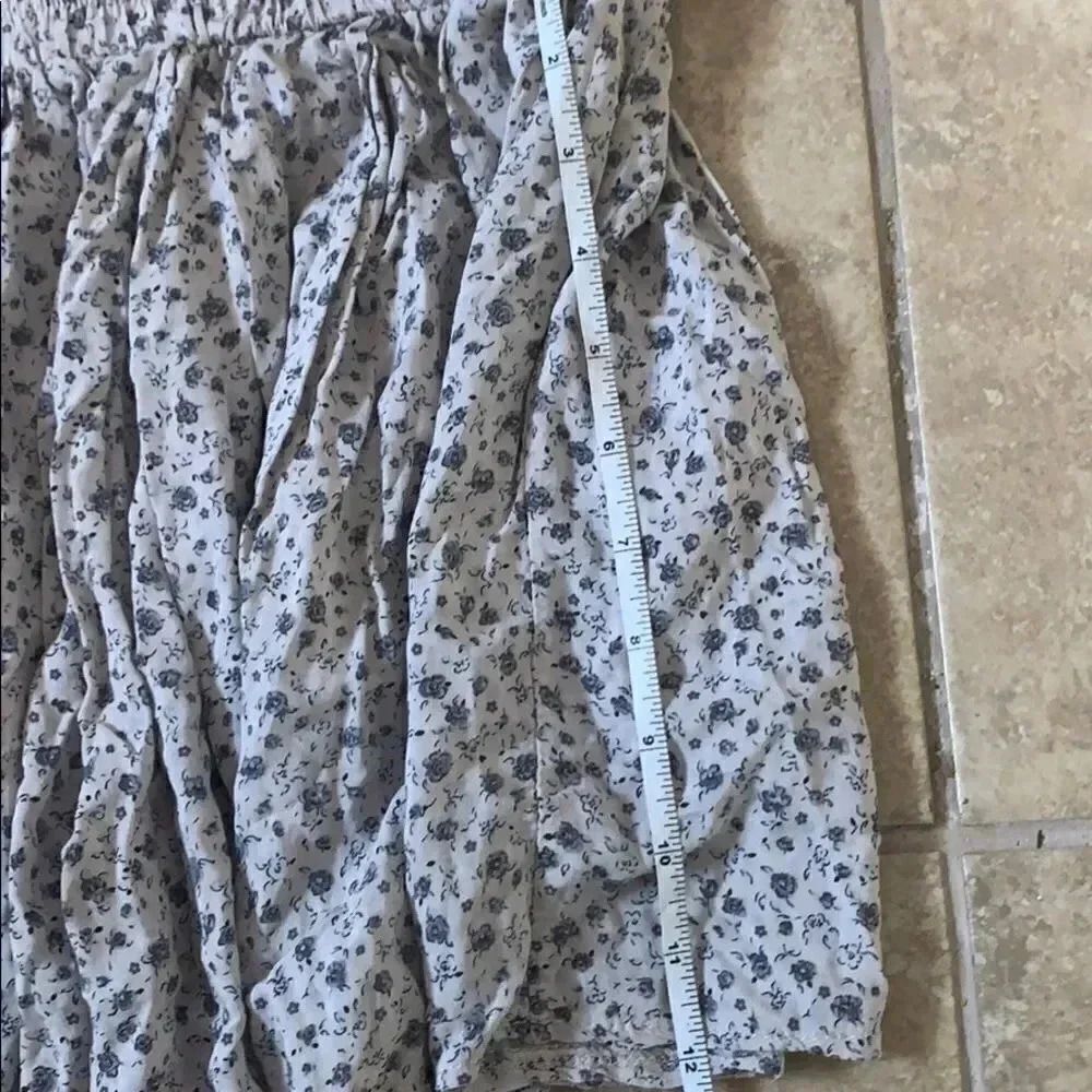 🌸 Brandy Melville Women One Size Floral‎ Skirt 🌸 - Picture 5 of 5